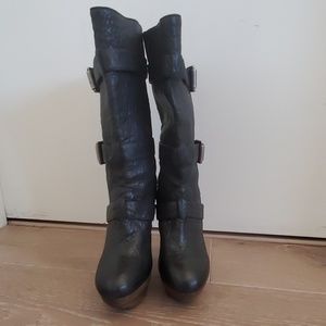 Elizabeth and James E Gasp Black Platform Boots